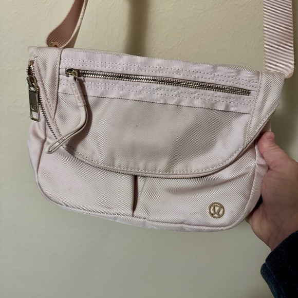 lululemon festival bag ii All Night Crossbody Micro Belt 2L Lululemon All Night Festival Bag